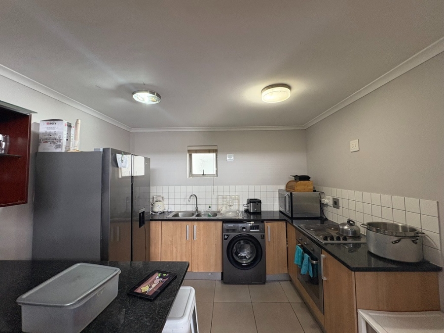 To Let 3 Bedroom Property for Rent in Salt River Western Cape
